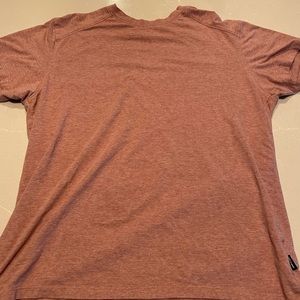 Kenneth Cole Salmon colored T shirt